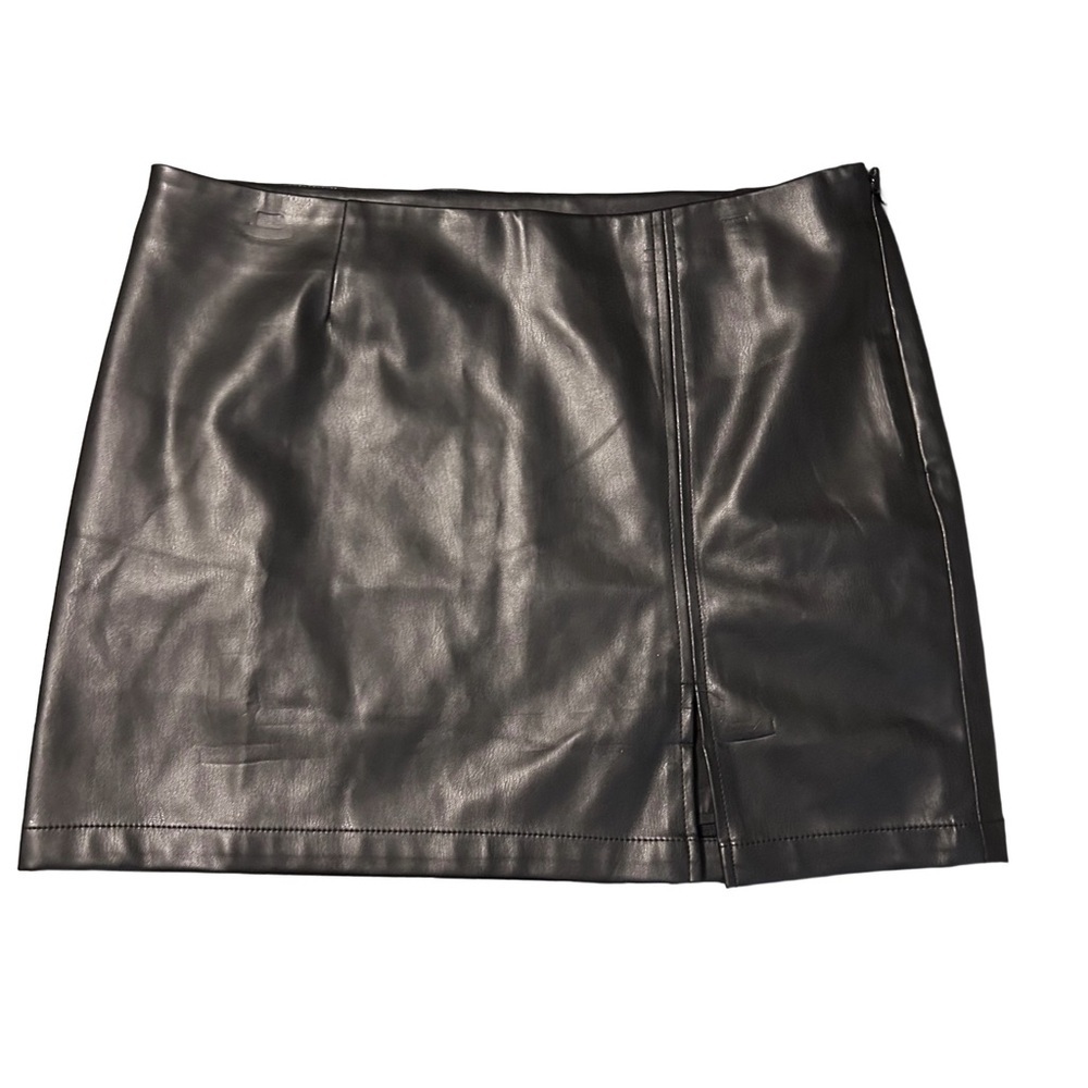 Juicy Couture Sexy Black Faux Leather Mini Skirt Size L
